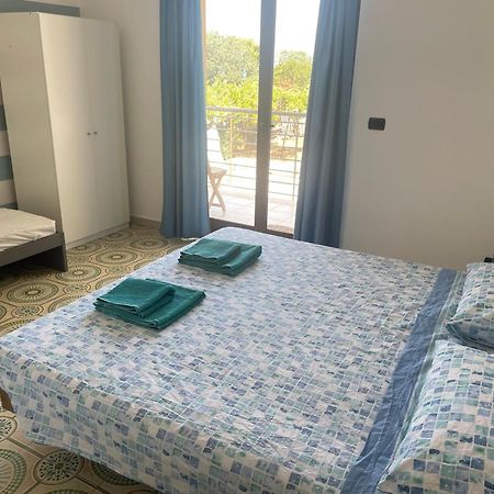 Bed and Breakfast Trentatre Quarantatre Mola di Bari Exterior foto