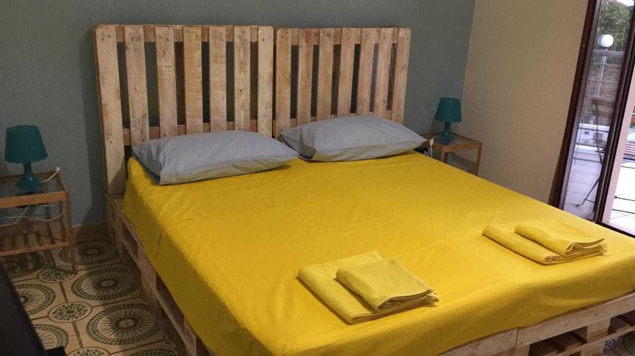 Bed and Breakfast Trentatre Quarantatre Mola di Bari Exterior foto